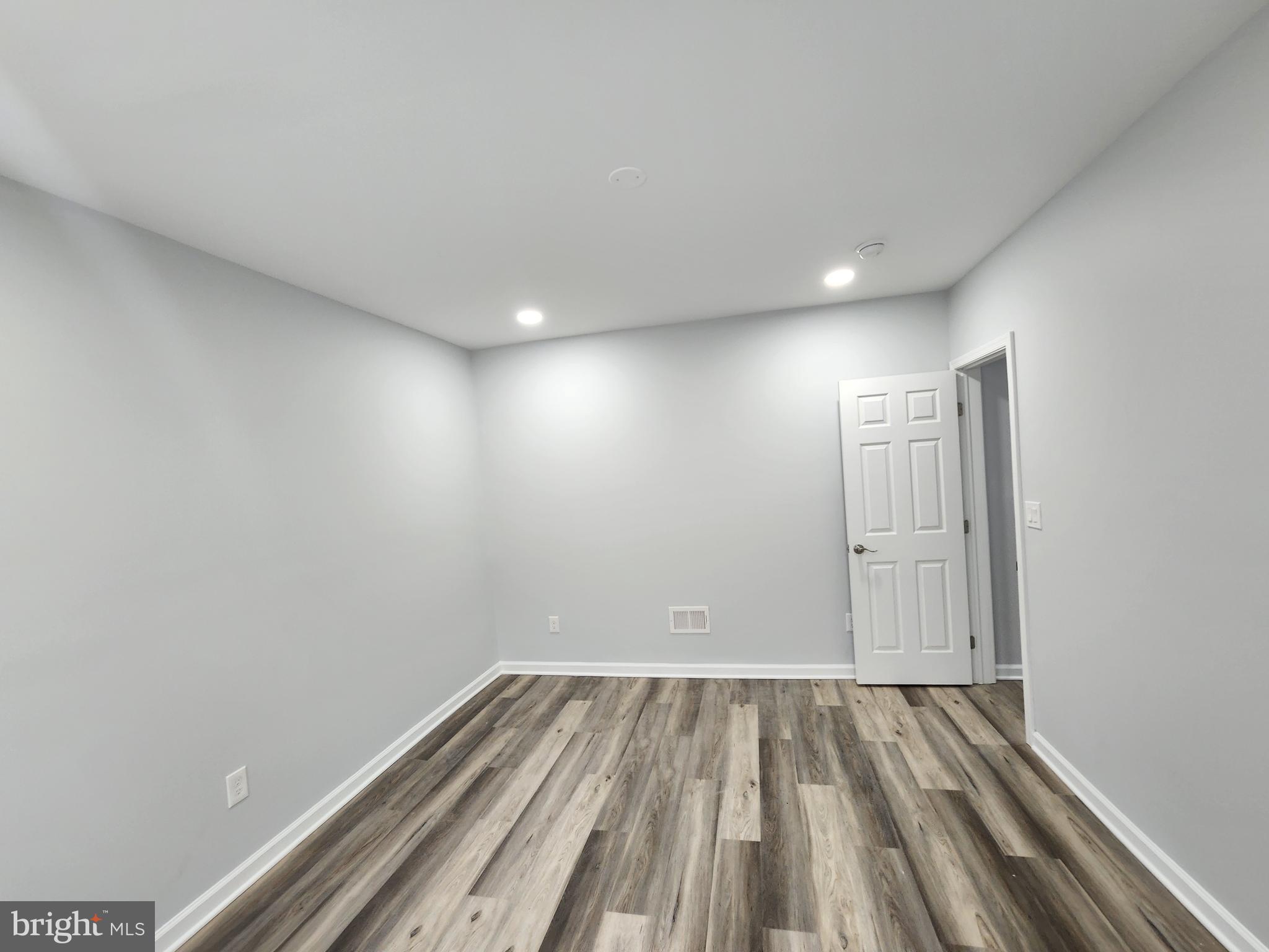 BROOKLYN - Residential