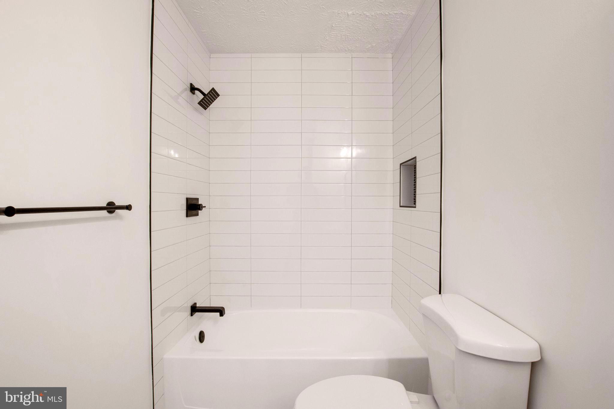 FOX CHASE - Residential