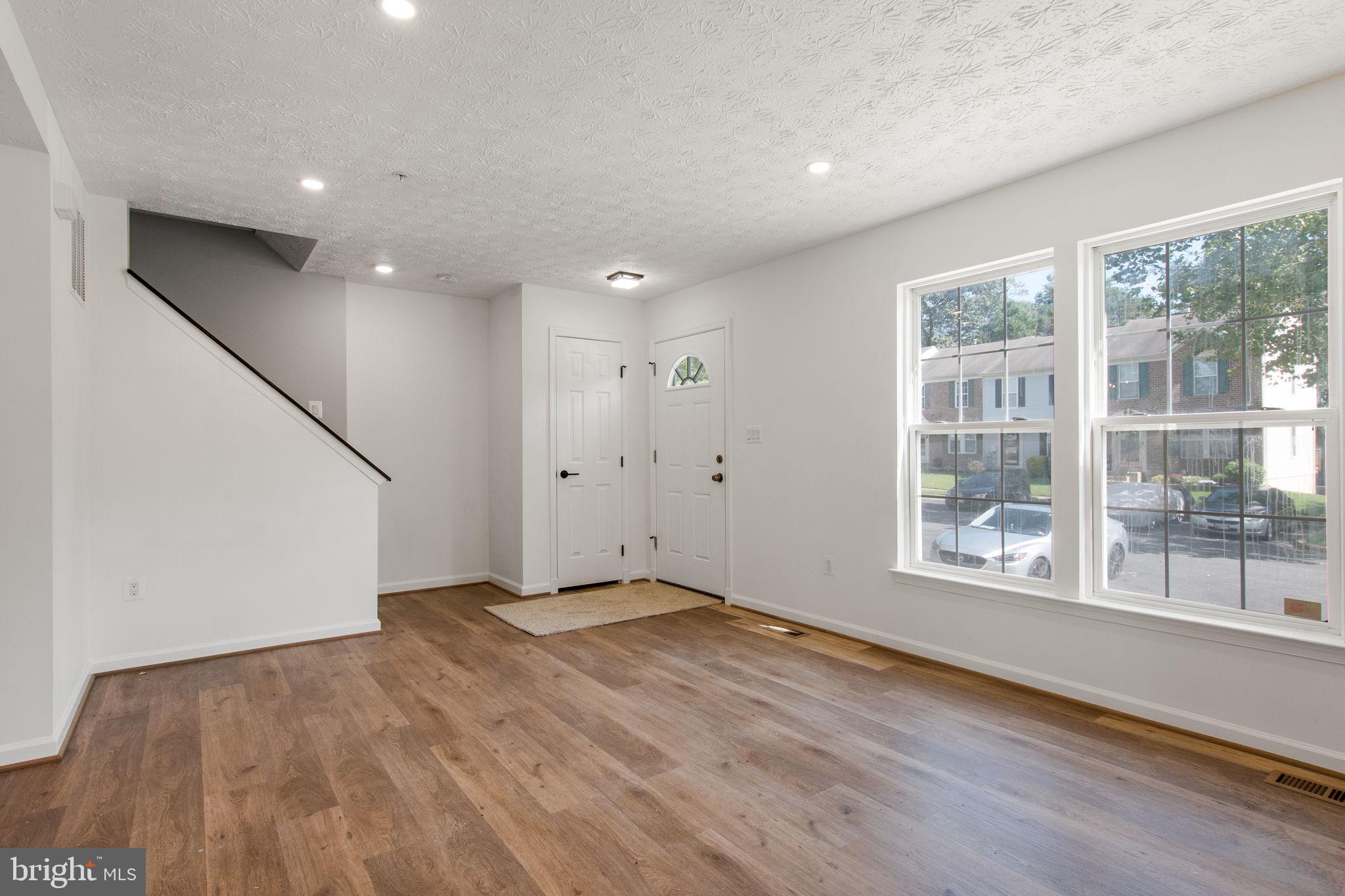 FOX CHASE - Residential