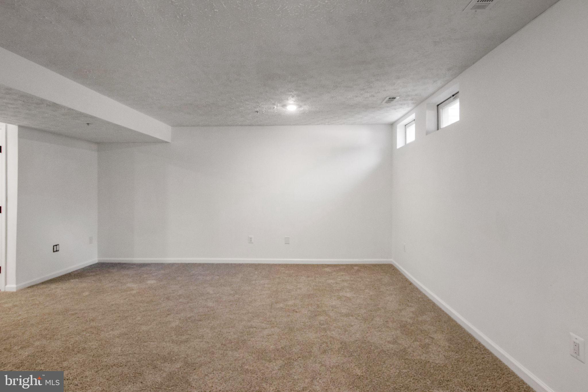 FOX CHASE - Residential