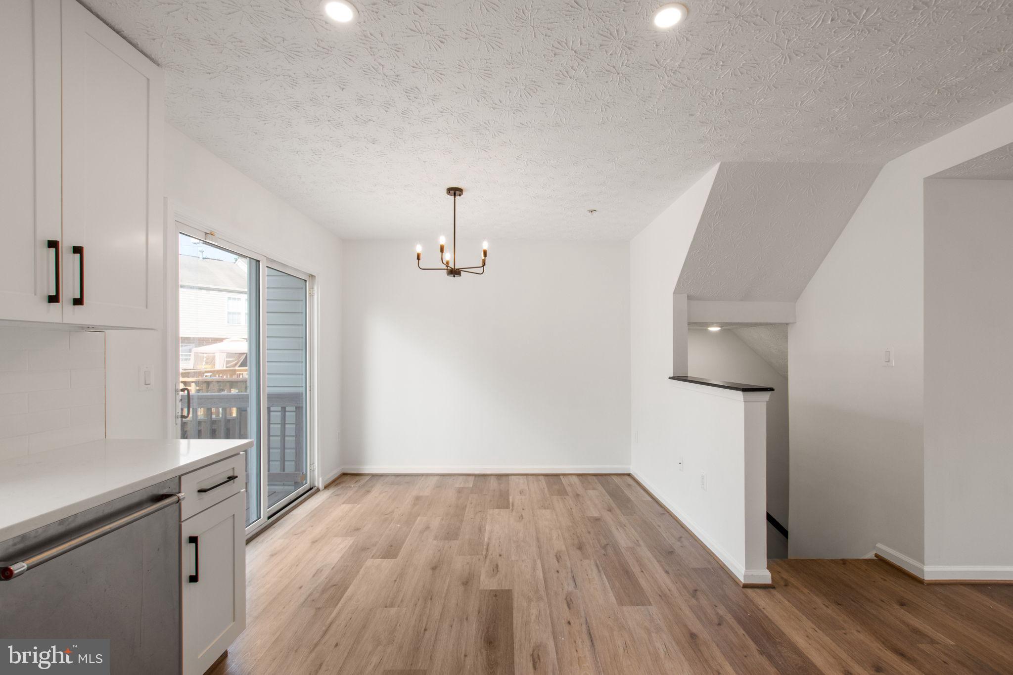 FOX CHASE - Residential