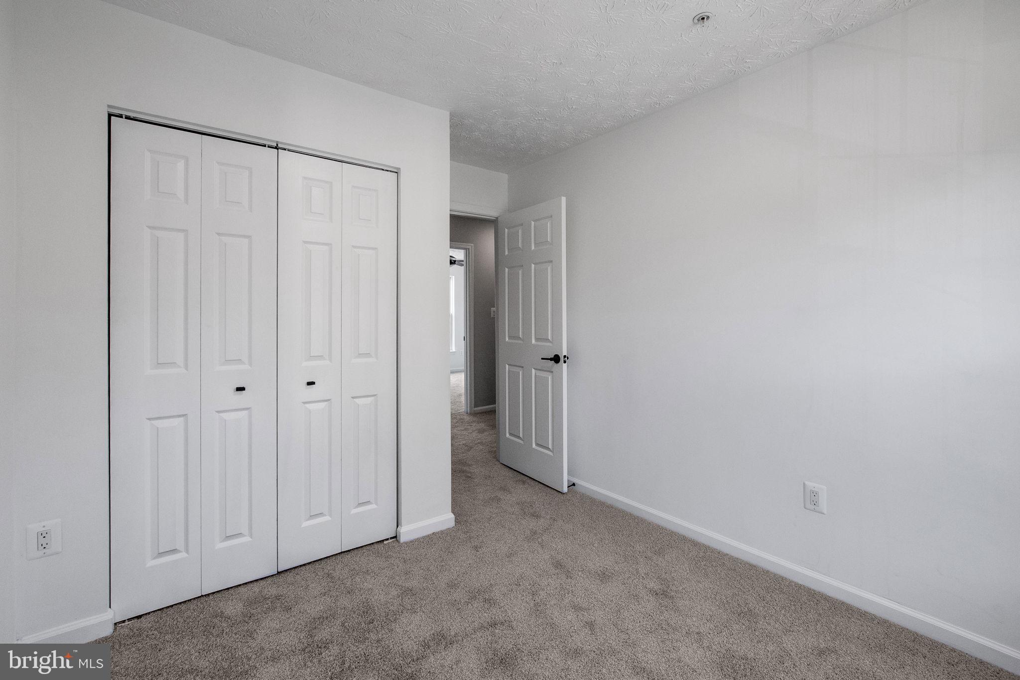 FOX CHASE - Residential