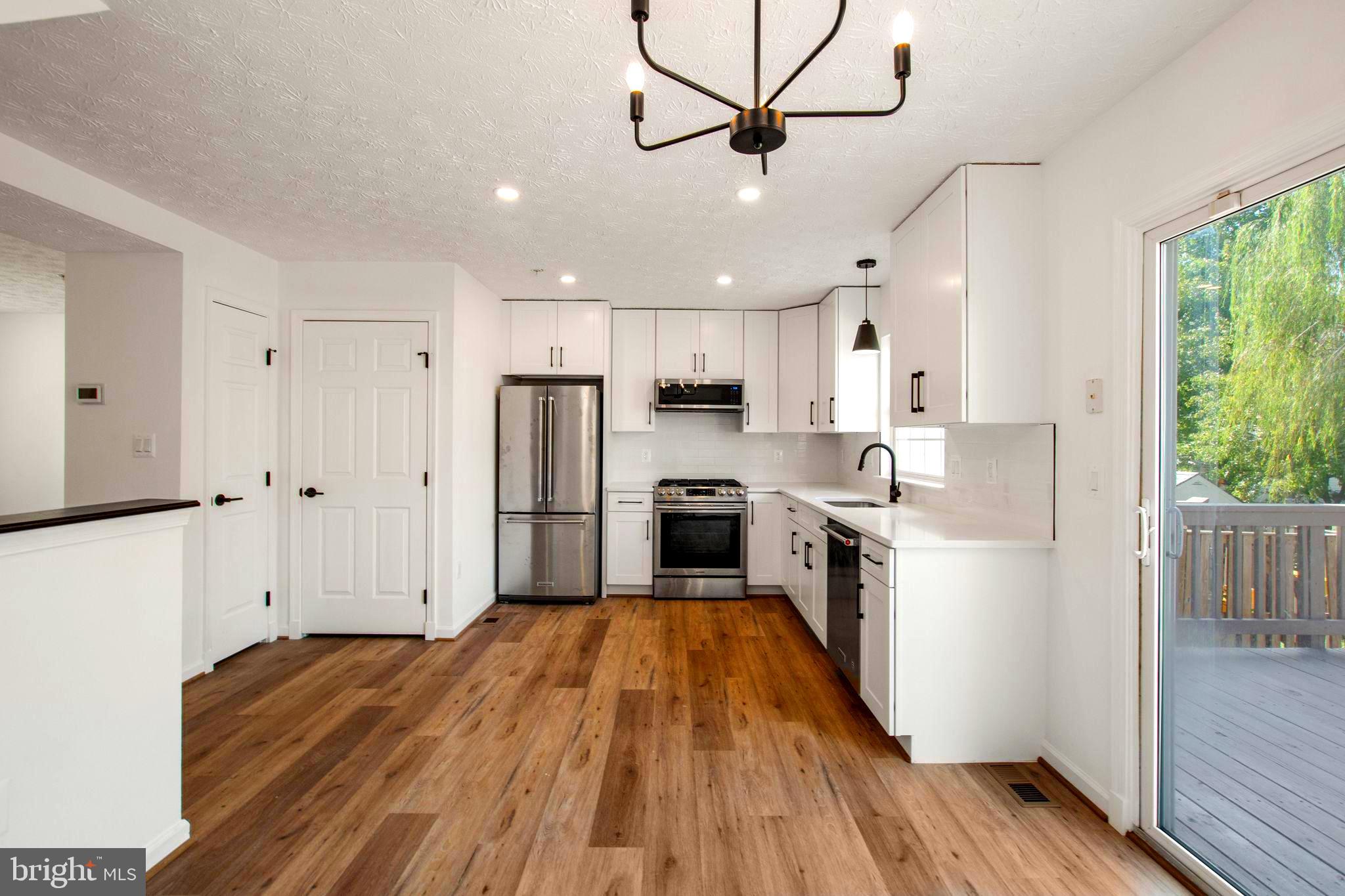 FOX CHASE - Residential