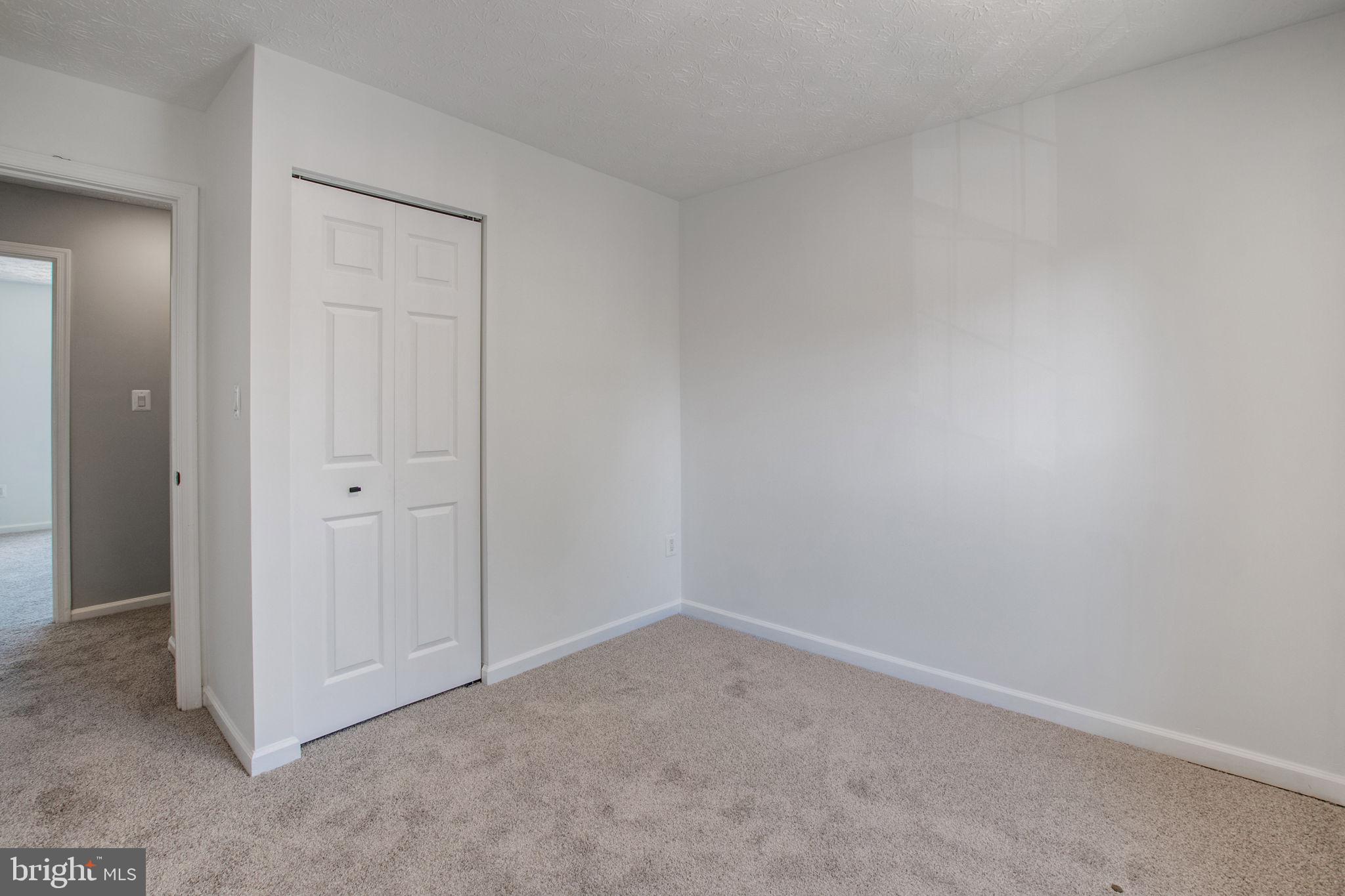 FOX CHASE - Residential