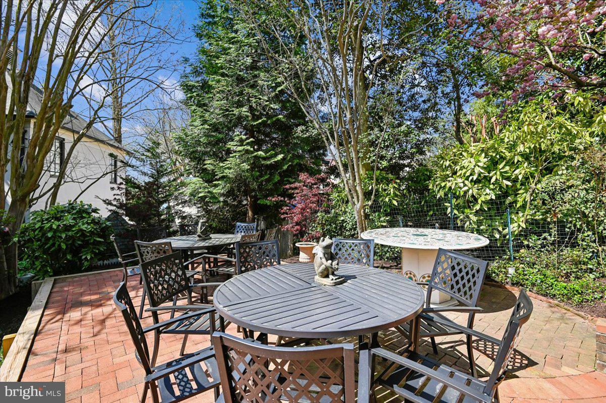 HISTORIC DISTRICT - Residential