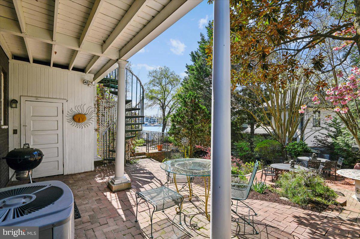 HISTORIC DISTRICT - Residential