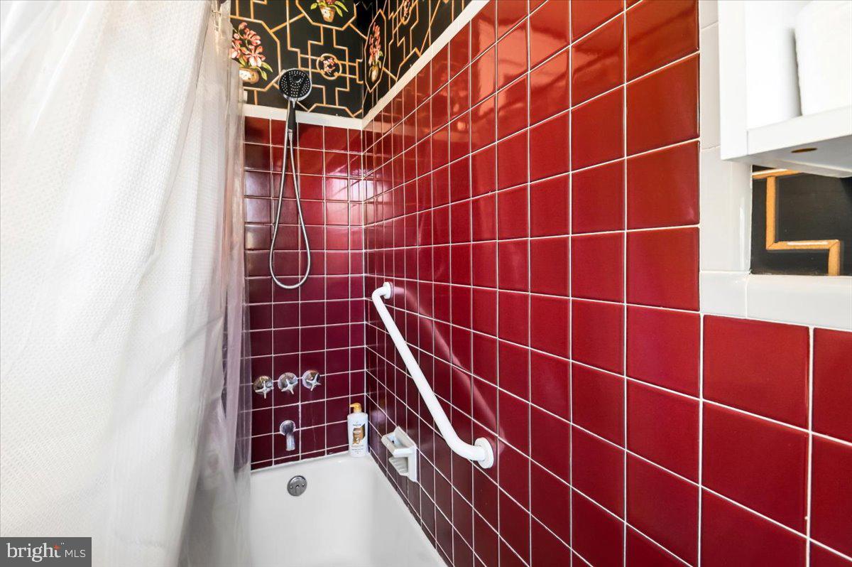 HISTORIC DISTRICT - Residential