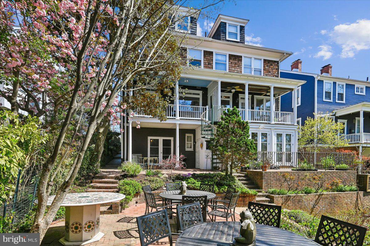 HISTORIC DISTRICT - Residential