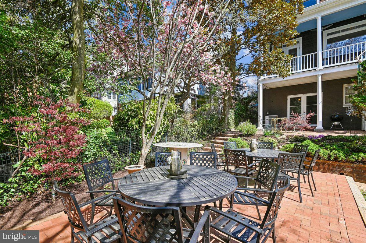 HISTORIC DISTRICT - Residential