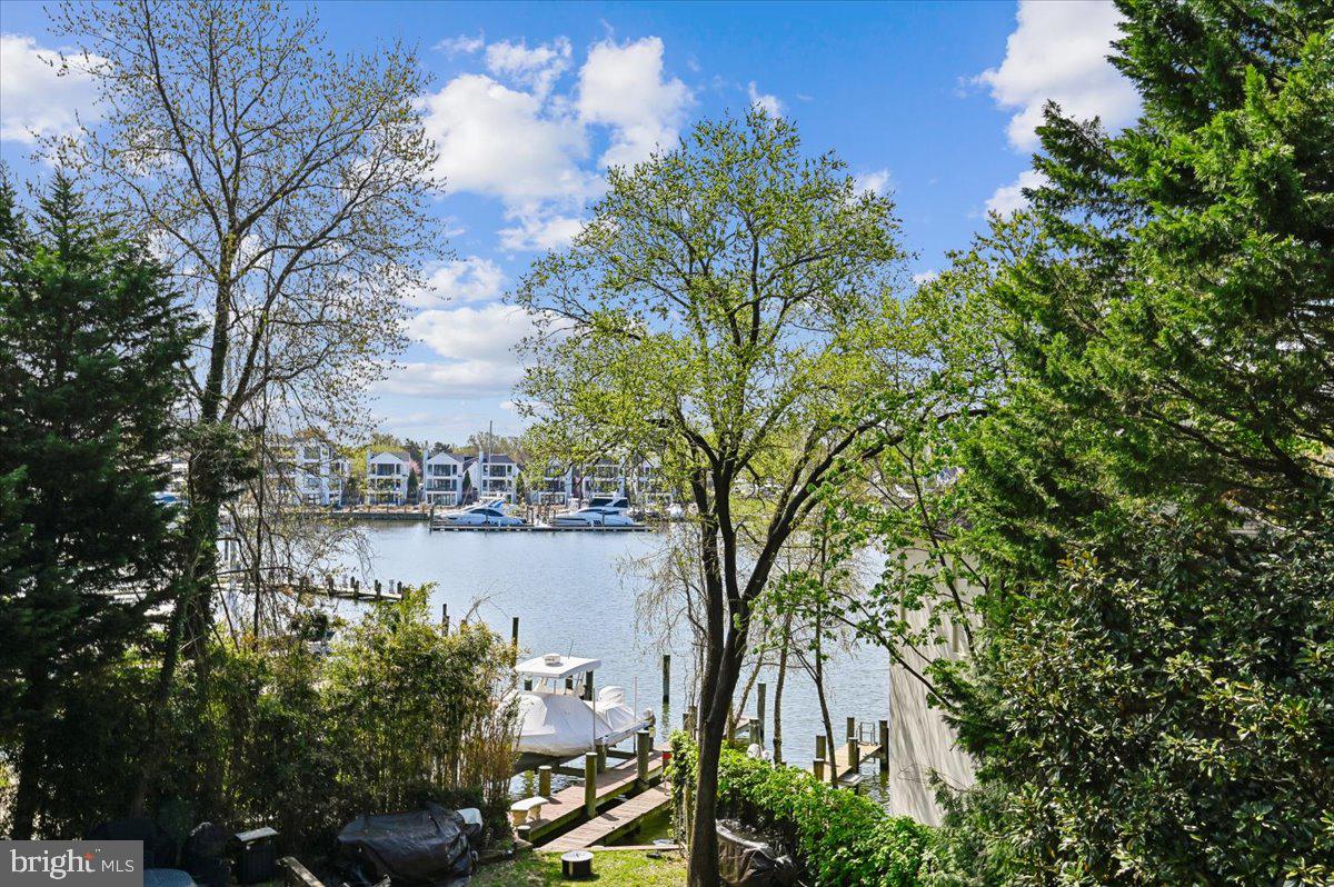 HISTORIC DISTRICT - Residential