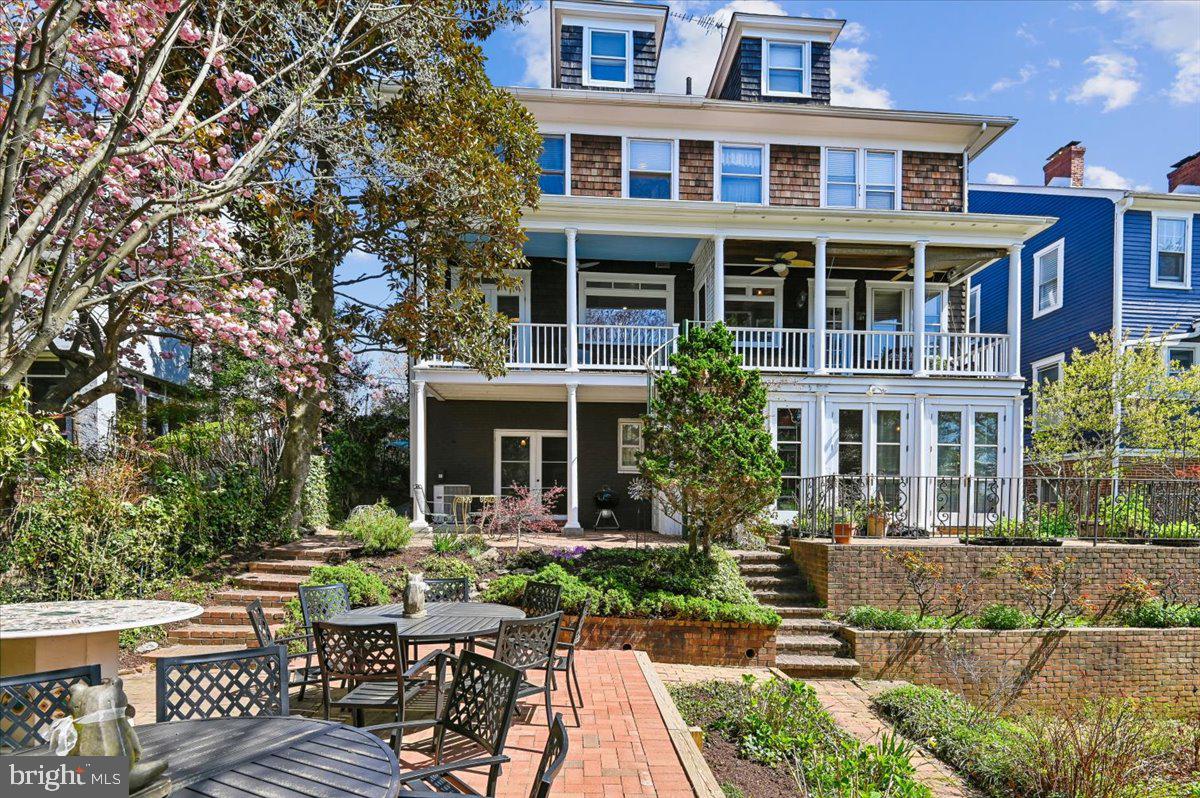 HISTORIC DISTRICT - Residential