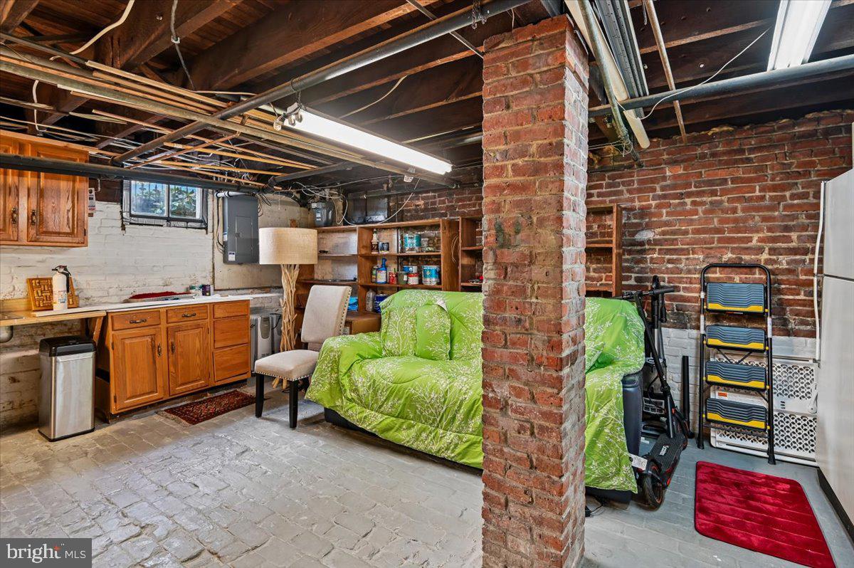 HISTORIC DISTRICT - Residential