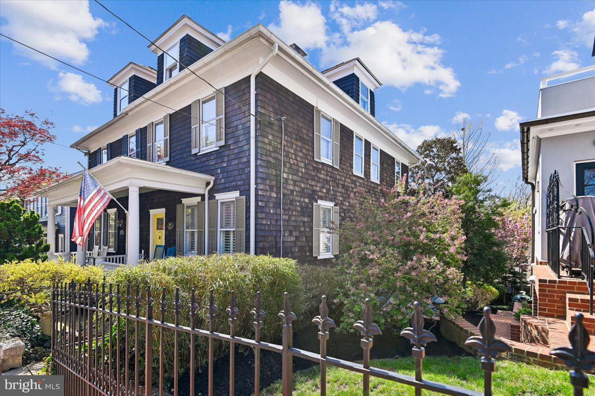 HISTORIC DISTRICT - Residential