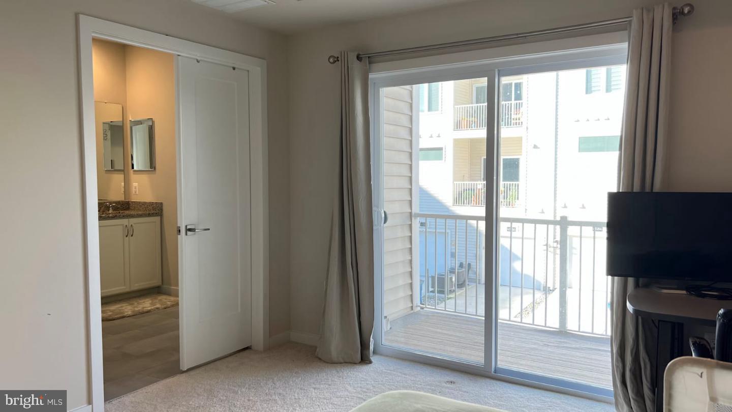 LOUDOUN VALLEY CARLISLE - Residential Lease