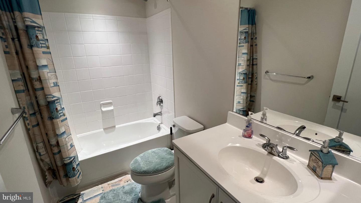 LOUDOUN VALLEY CARLISLE - Residential Lease