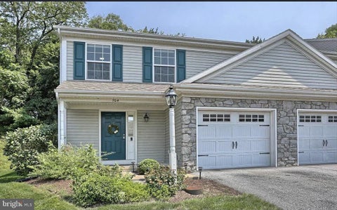 Townhouse For Sale - 704 Winding Lane<br/> Dauphin County, HARRISBURG, PA 17111