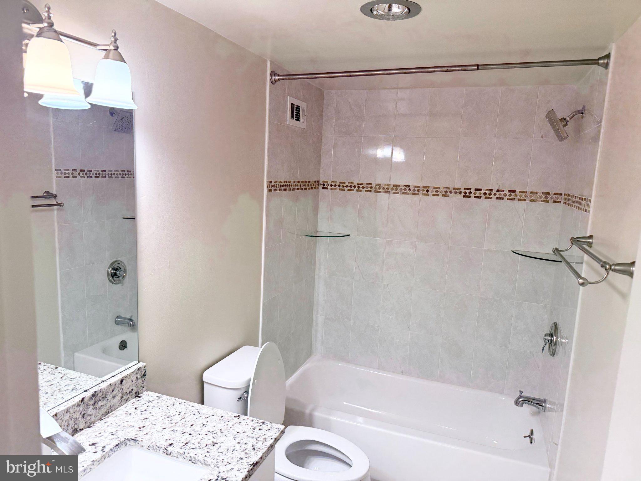 PROMENADE TOWERS - Residential