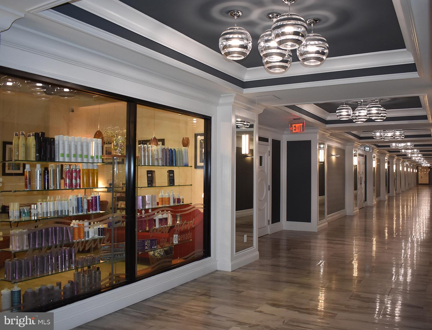 PROMENADE TOWERS - Residential