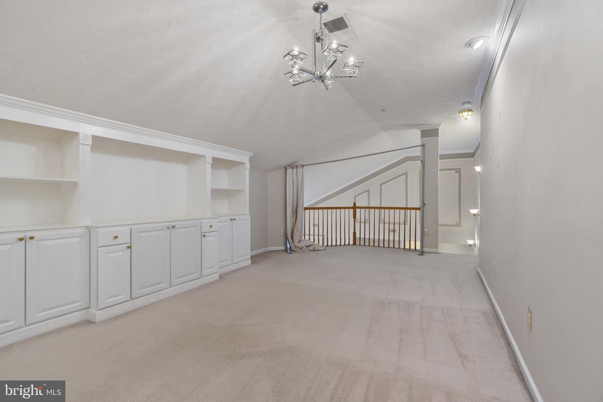 4868 BRIGHTLEAF COURT 4868