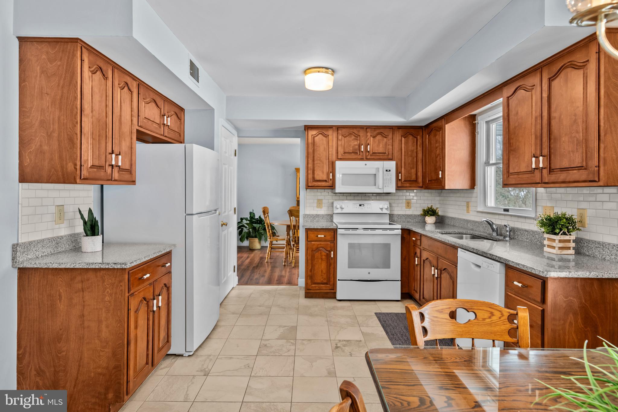 OAK TERRACE - Residential