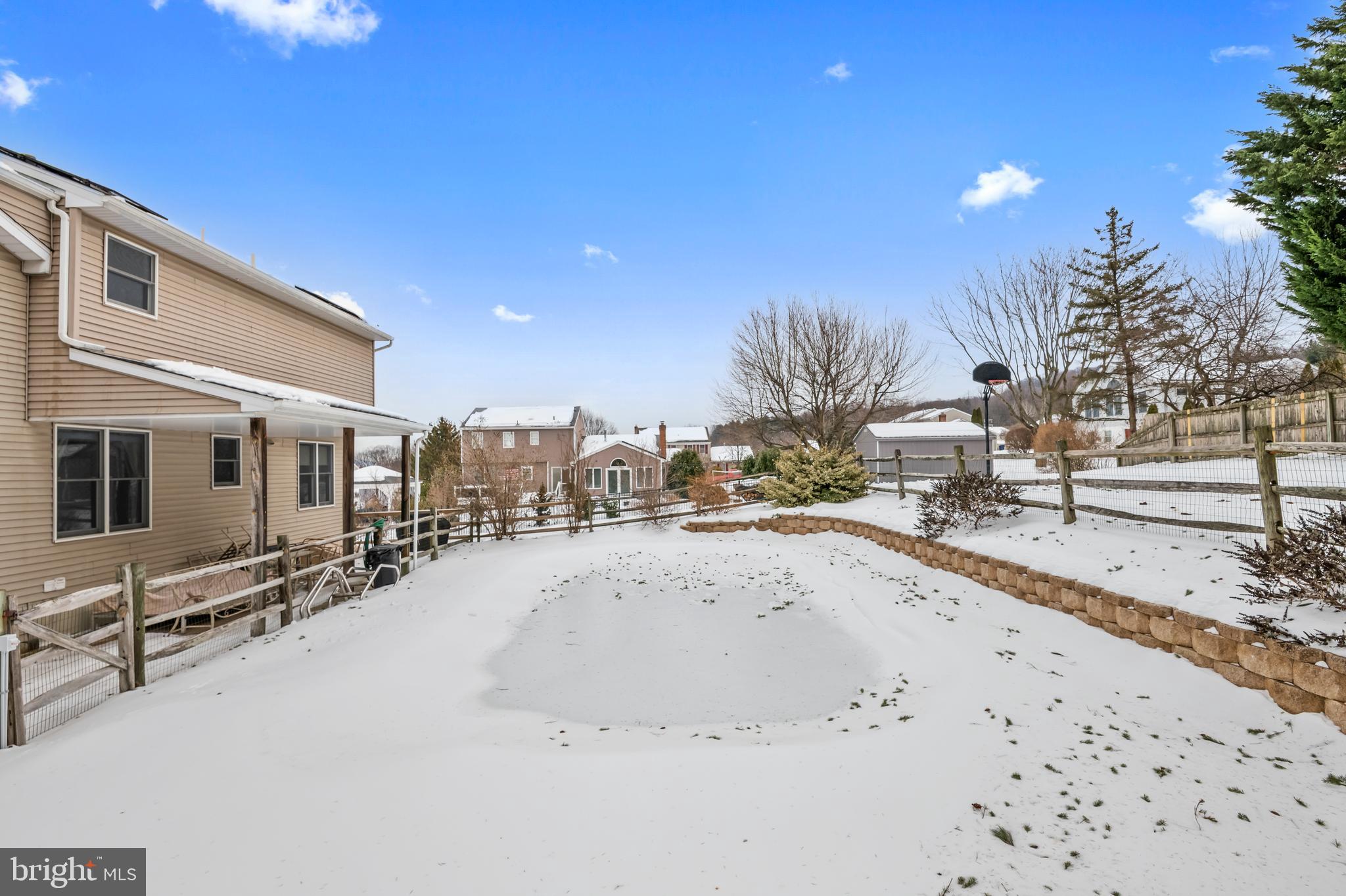 OAK TERRACE - Residential