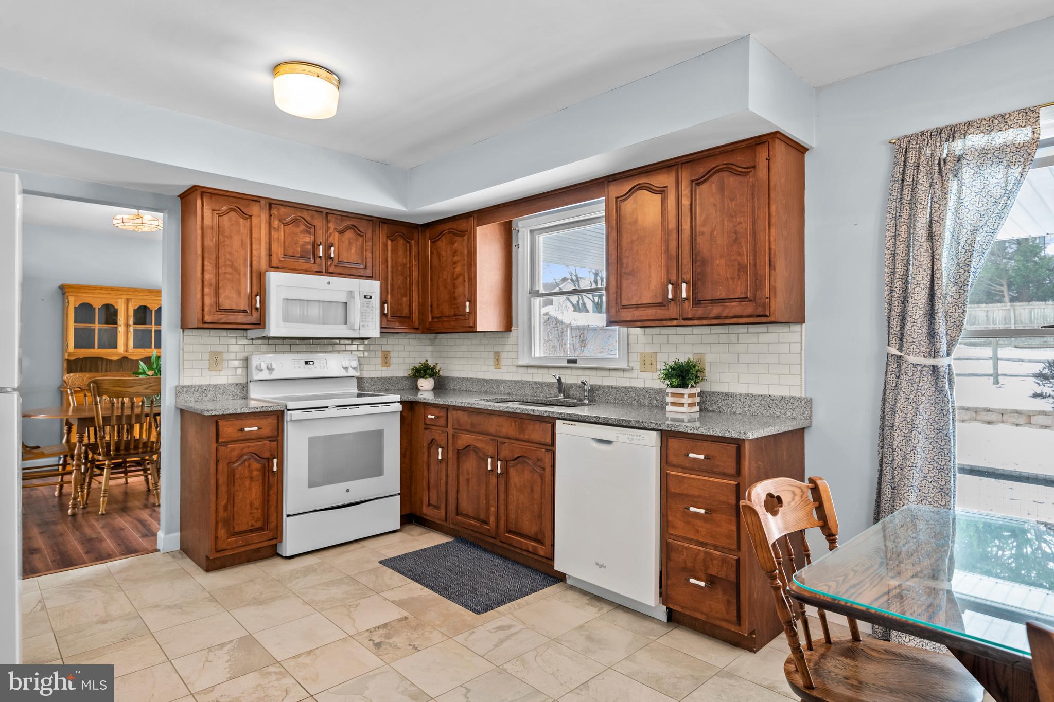 OAK TERRACE - Residential