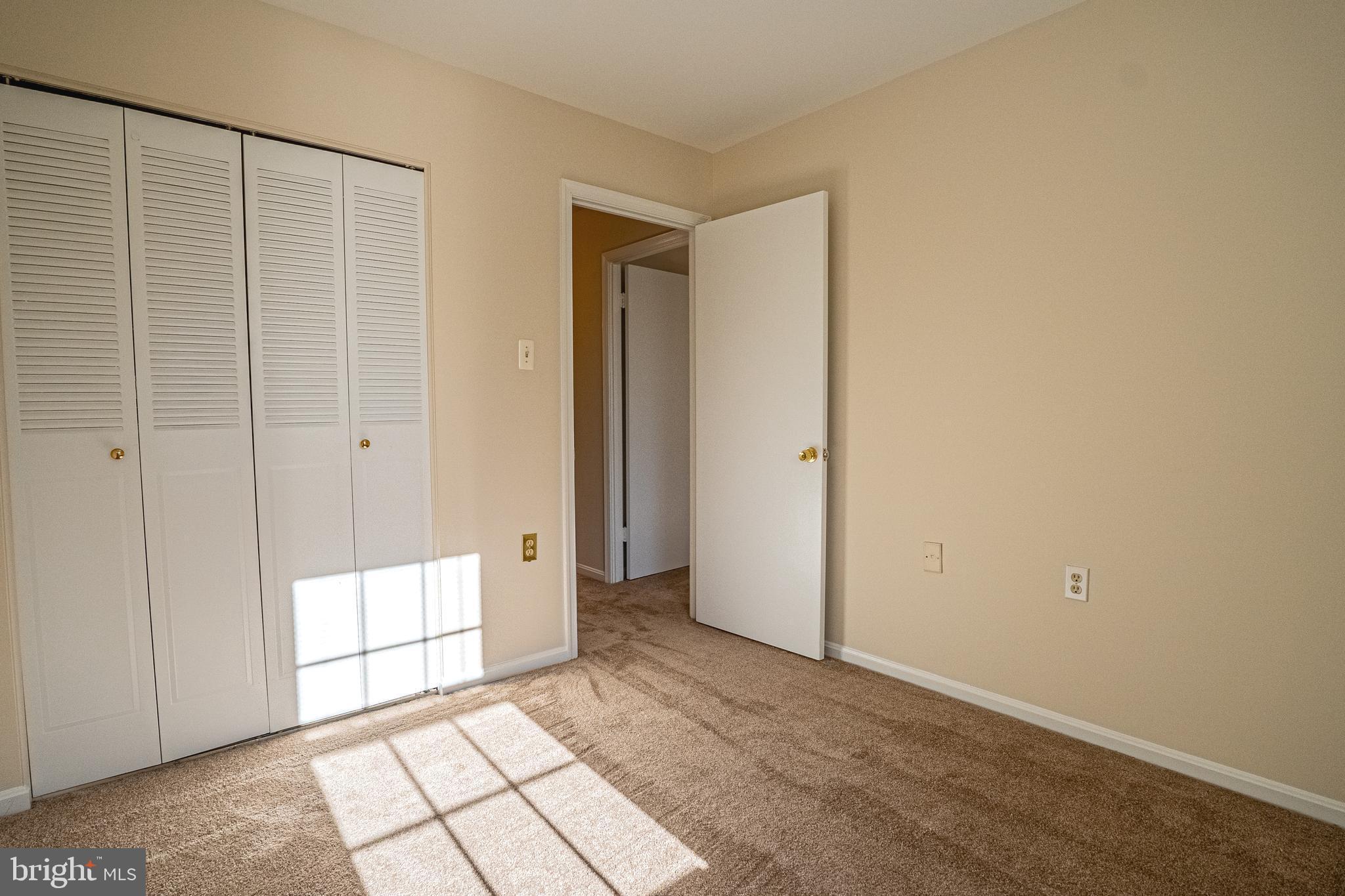 LAKE RIDGE - Residential Lease