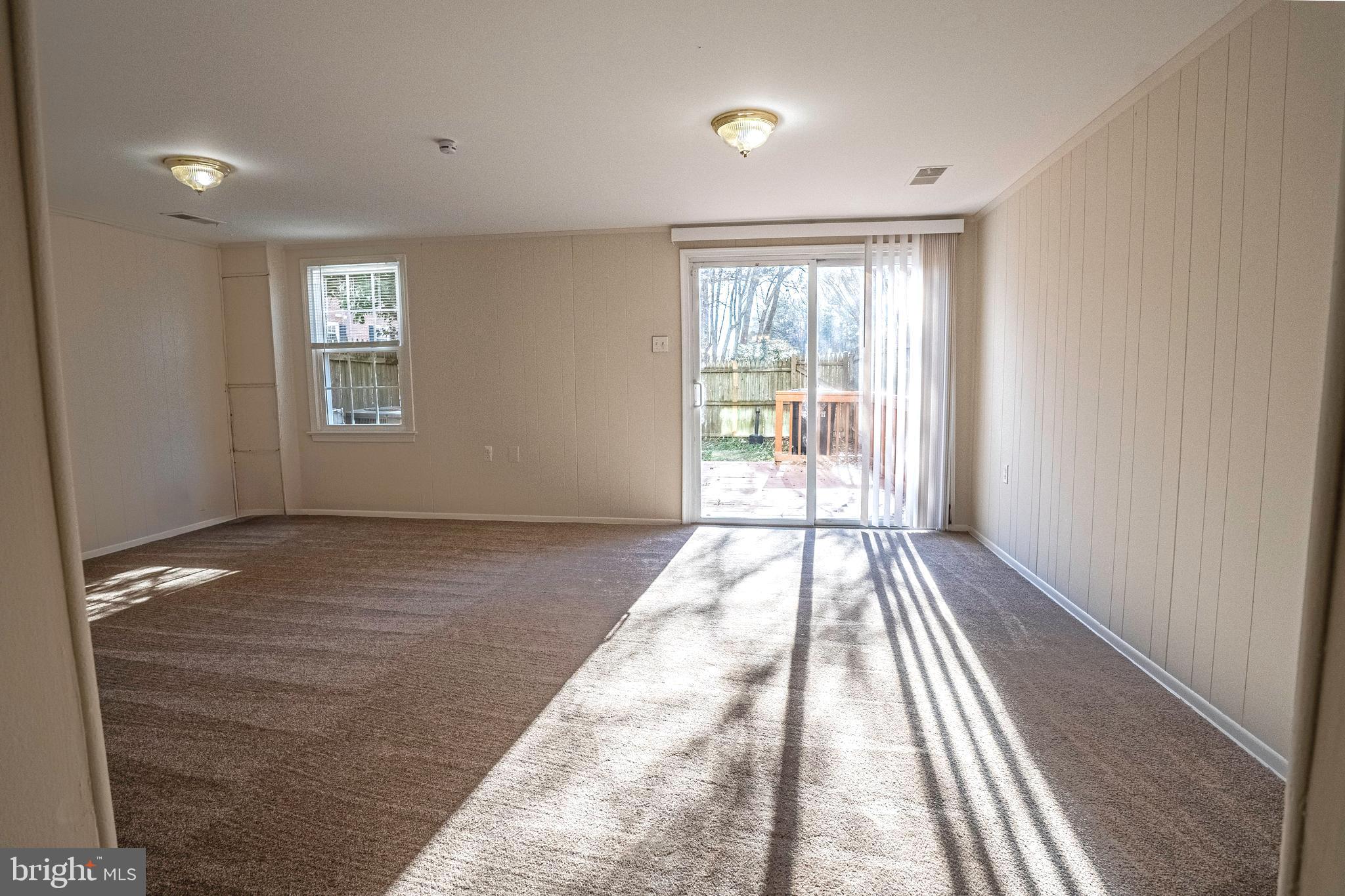 LAKE RIDGE - Residential Lease