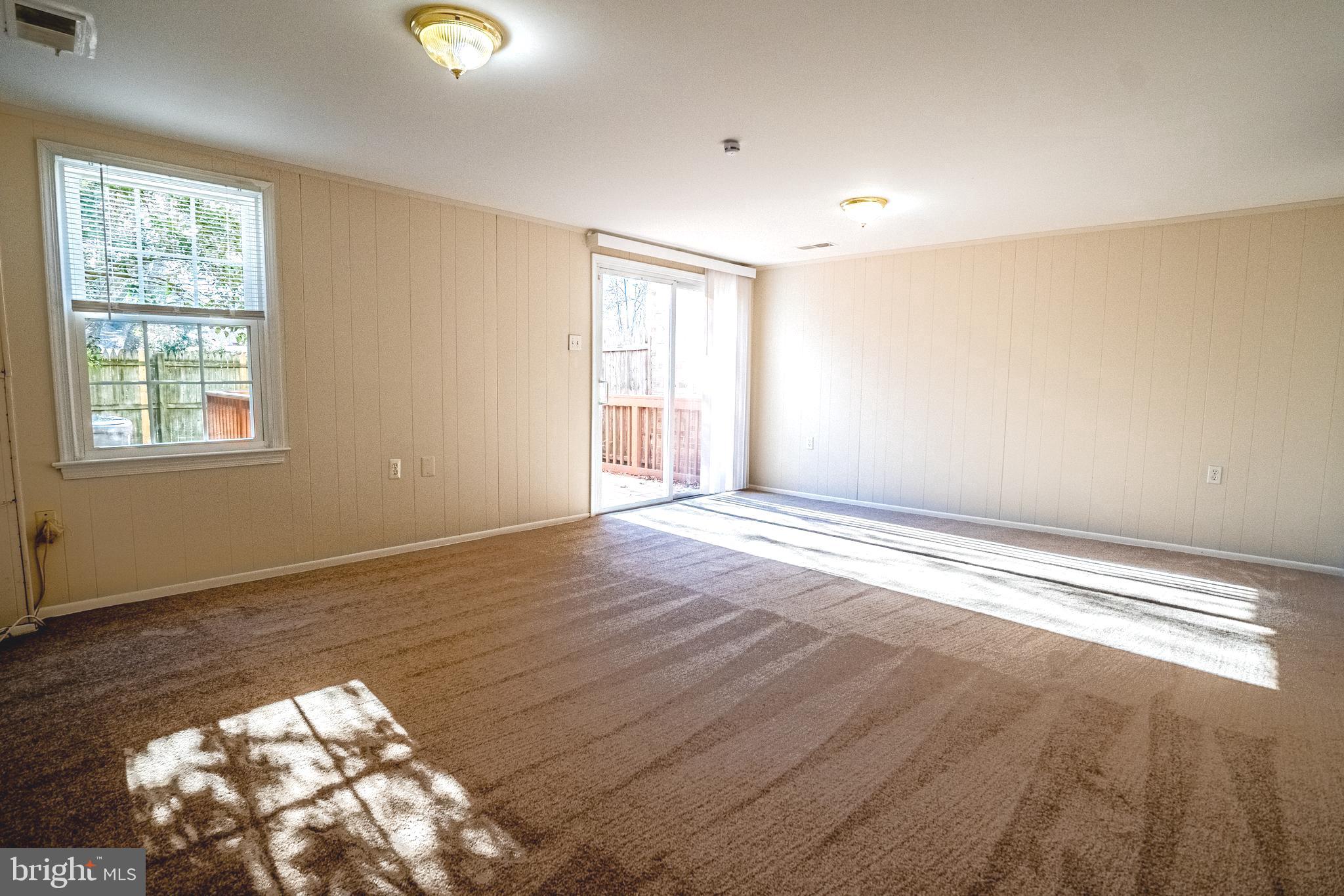 LAKE RIDGE - Residential Lease