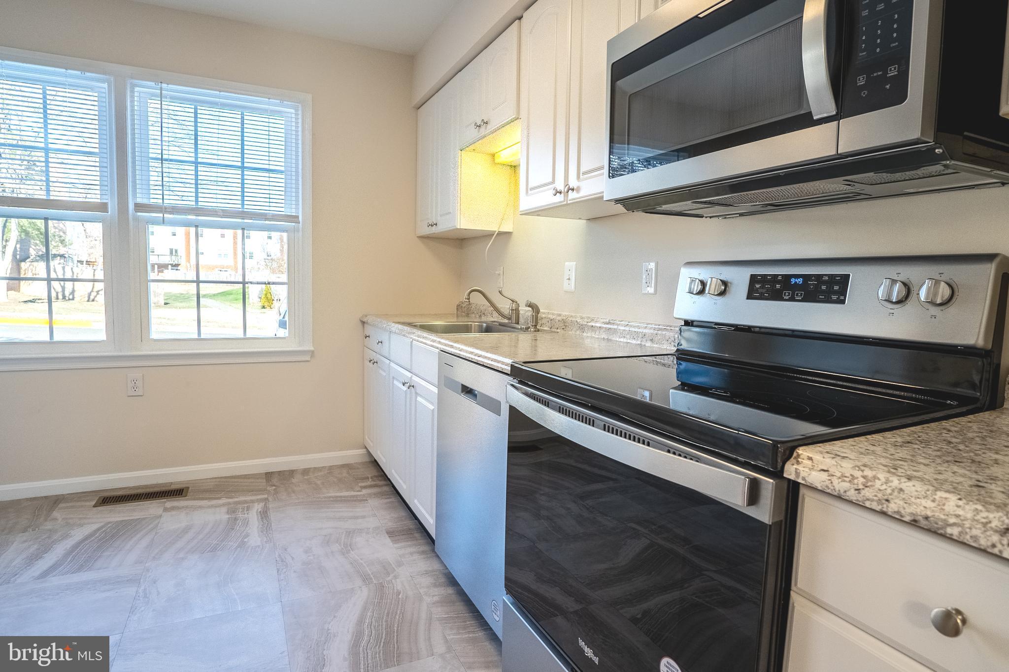 LAKE RIDGE - Residential Lease