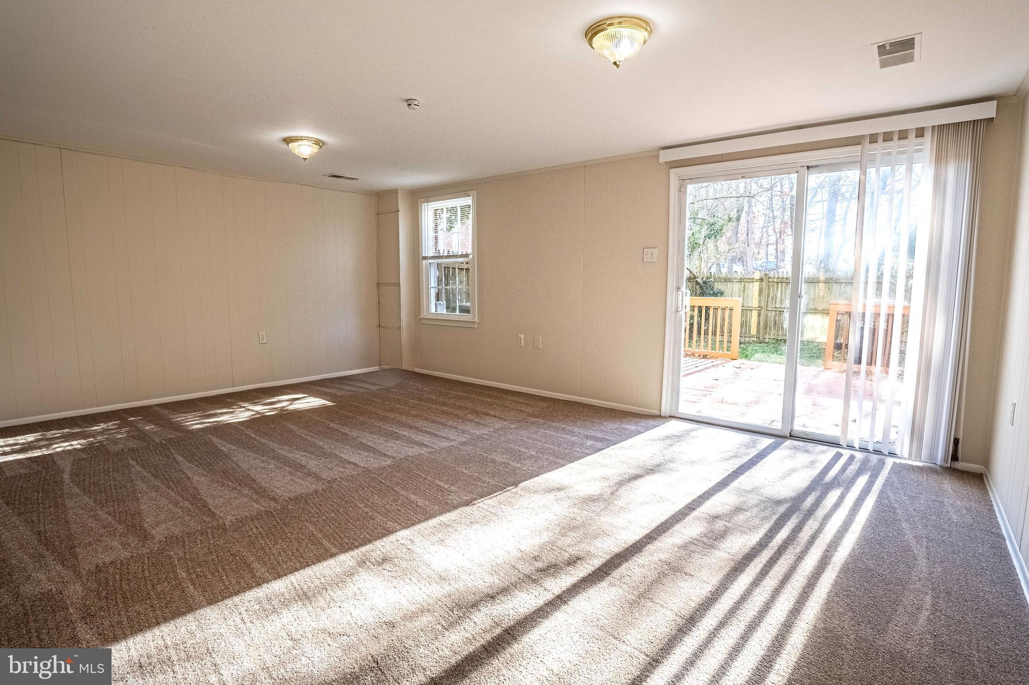 LAKE RIDGE - Residential Lease