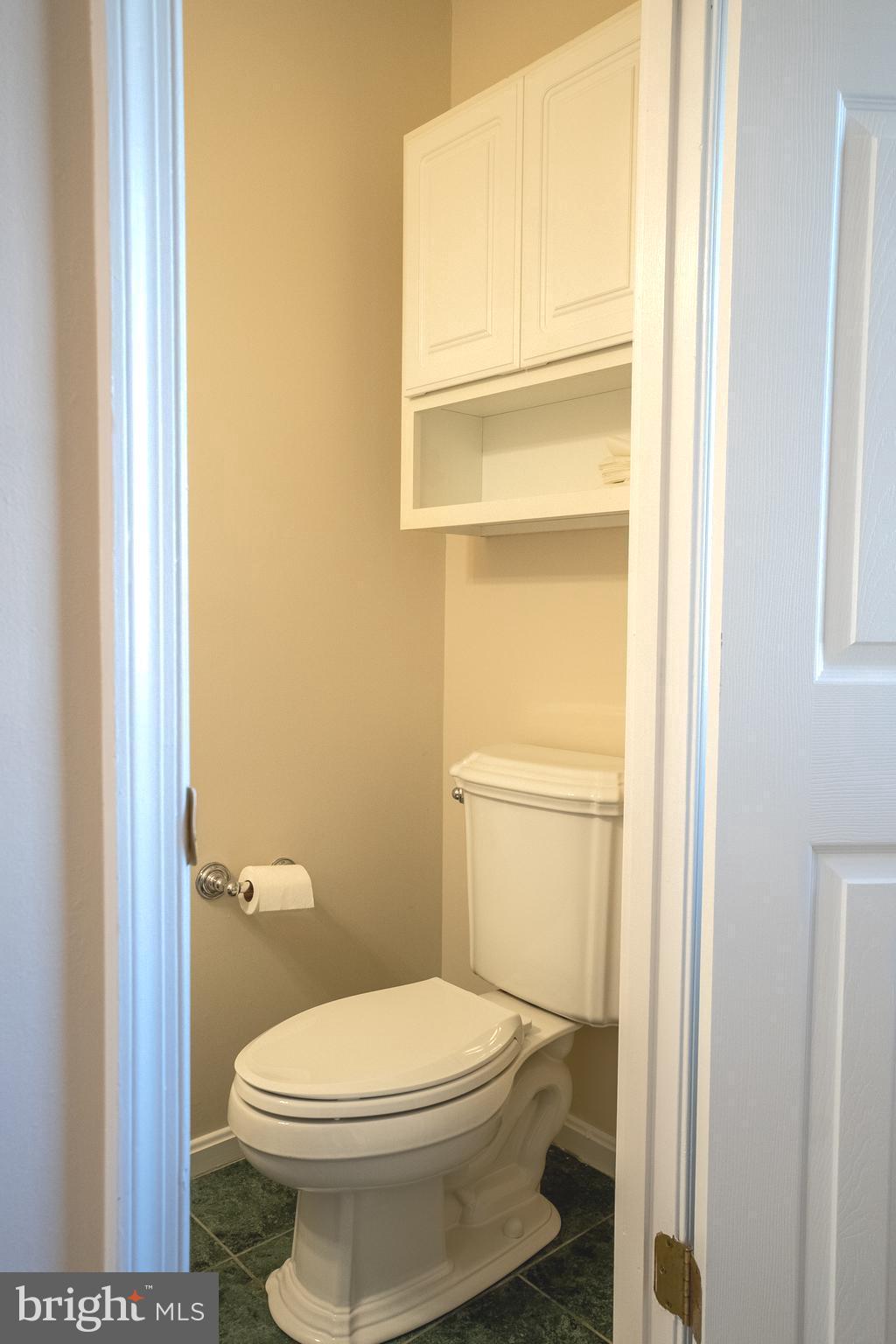 LAKE RIDGE - Residential Lease