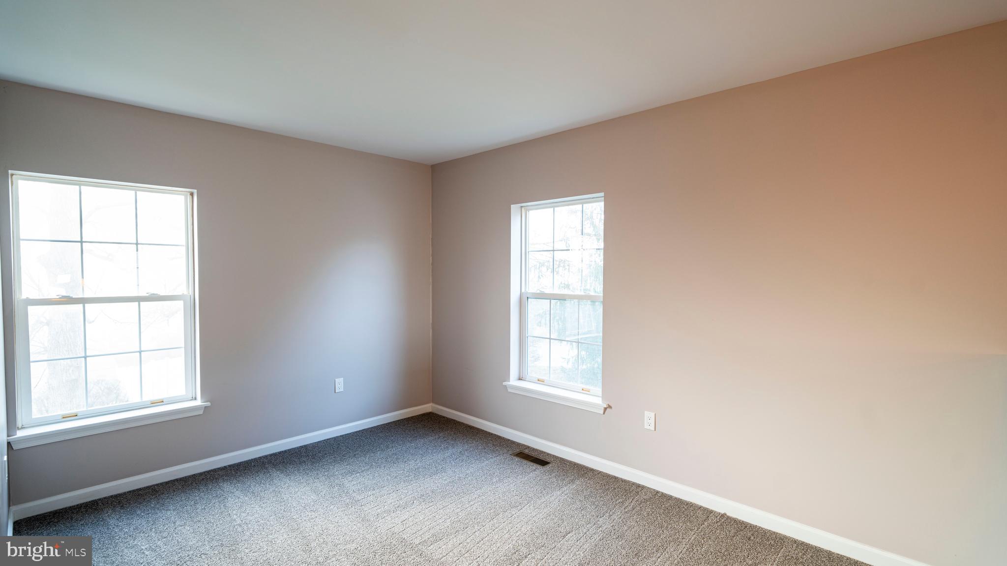 HIGH POINTE - Residential