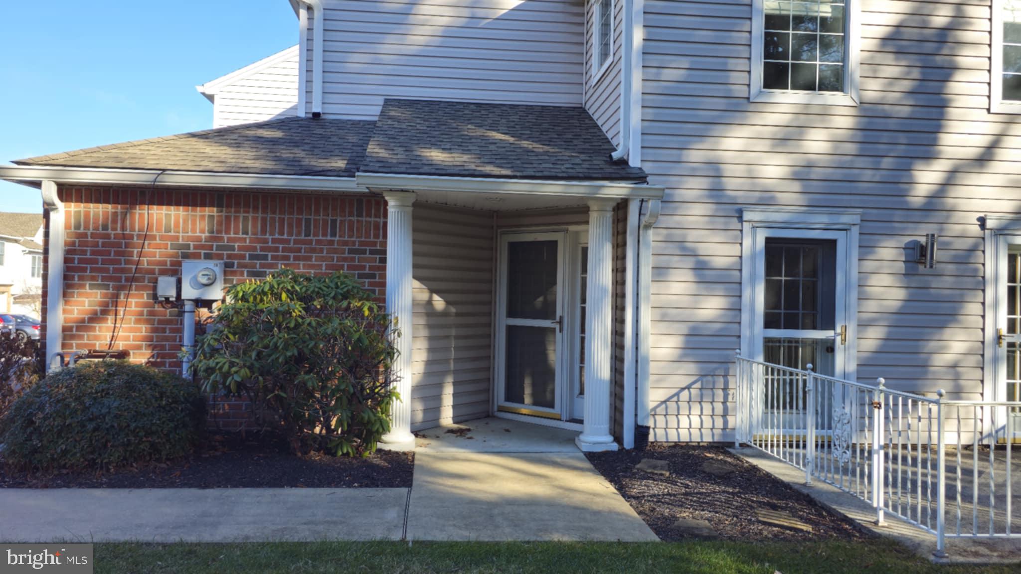 2301 E SLATER HILL LANE E 48