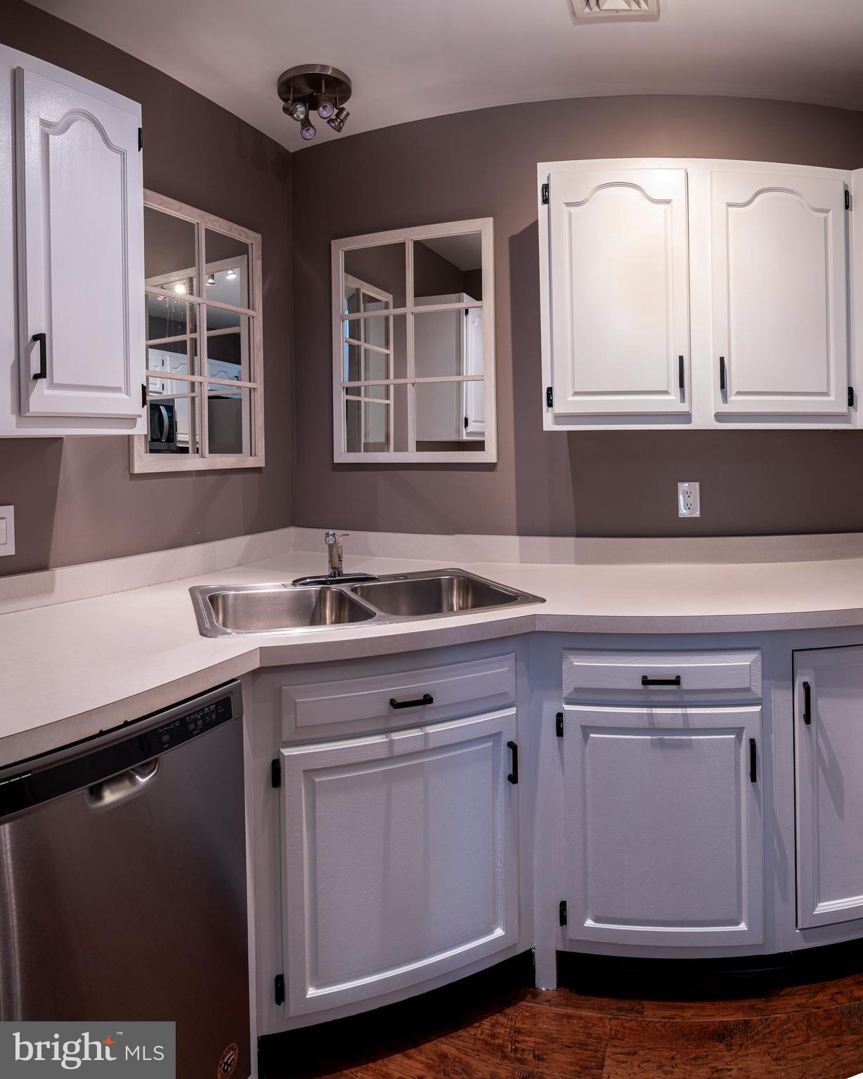 HIGH POINTE - Residential