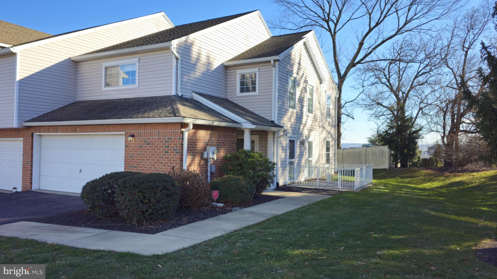 2301 E SLATER HILL LANE E 48