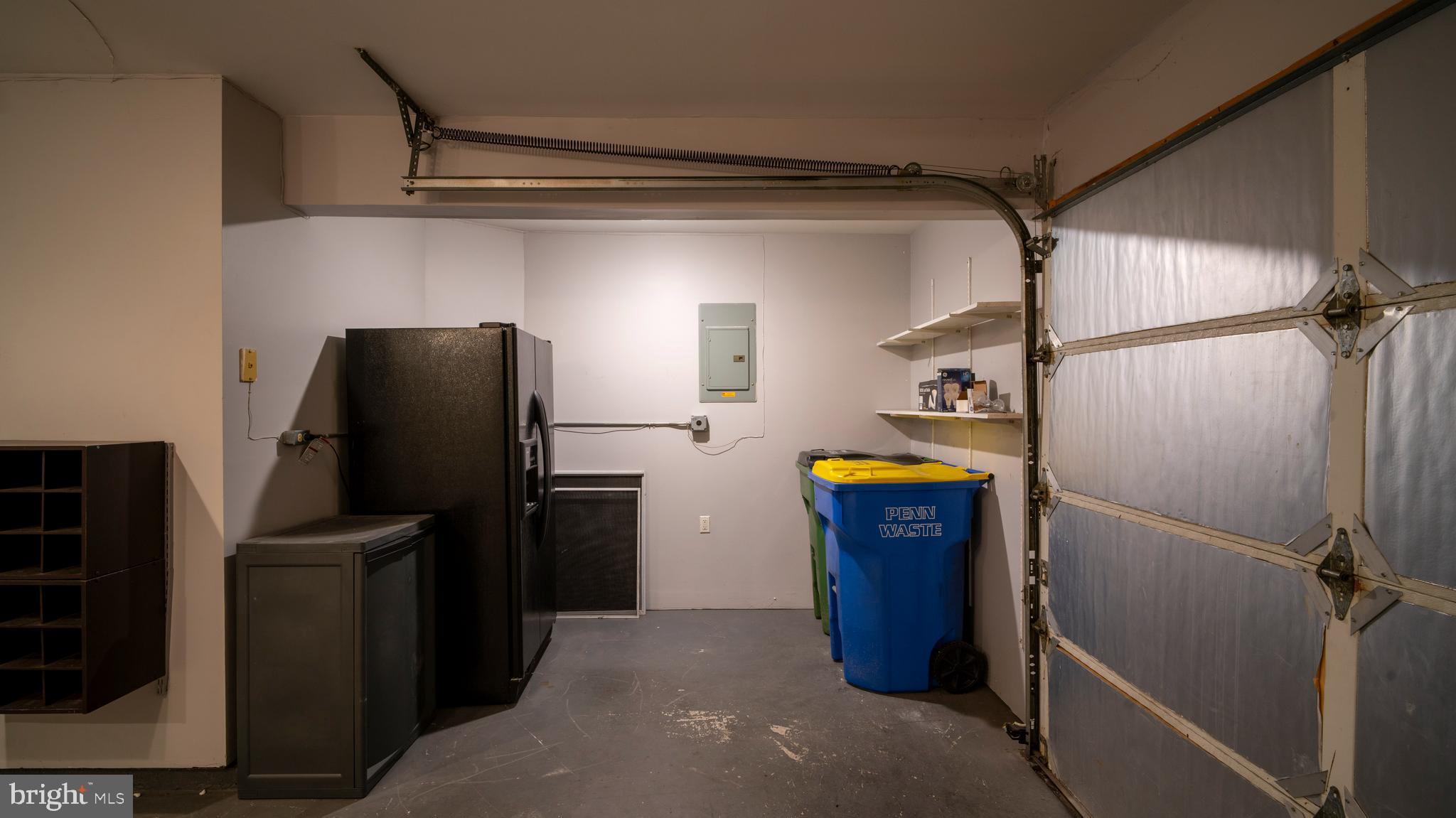 HIGH POINTE - Residential