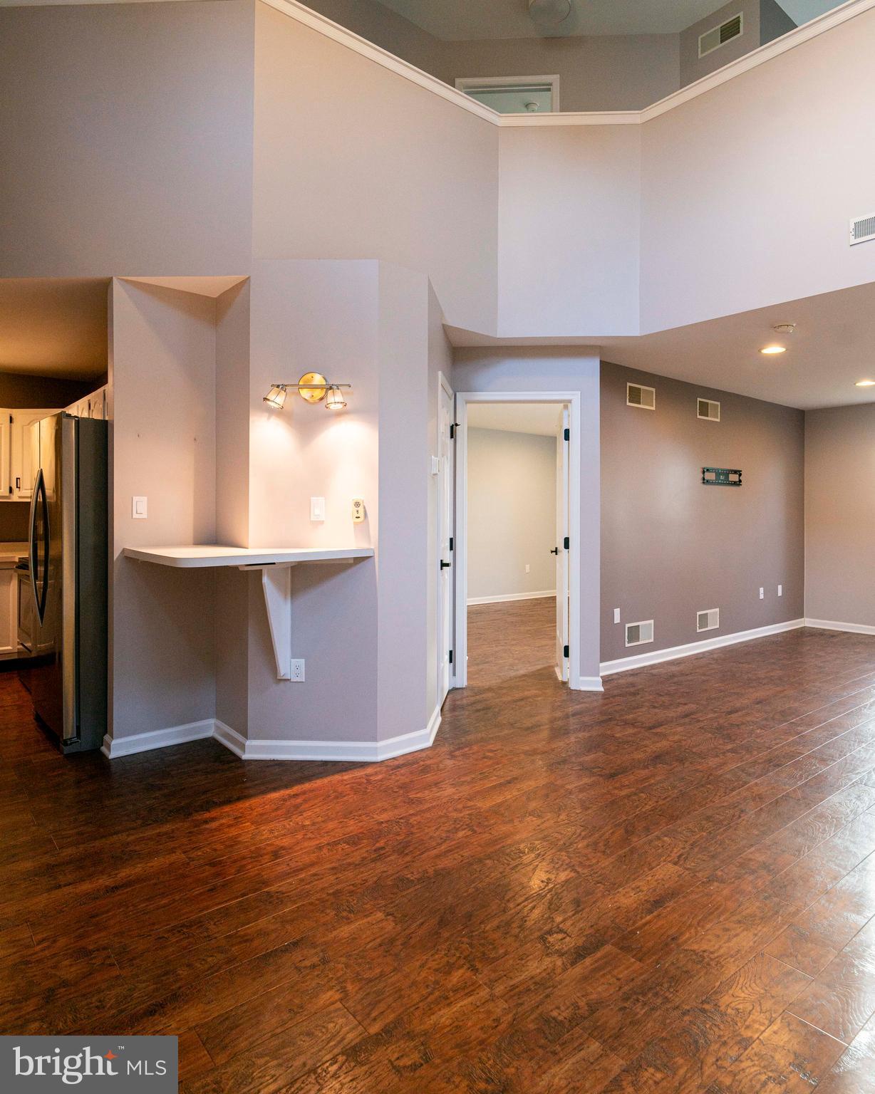 HIGH POINTE - Residential