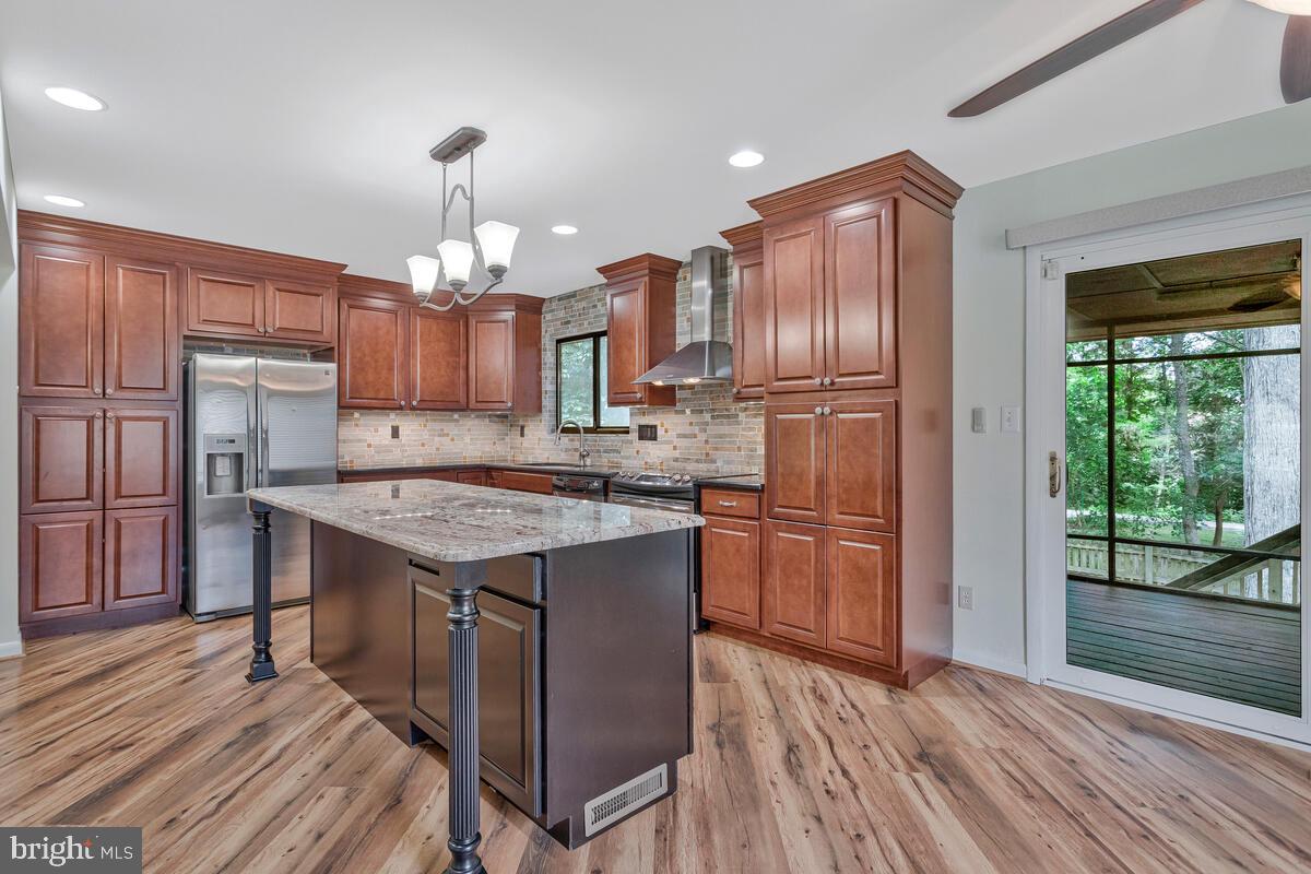 CEDAR COVE - Residential