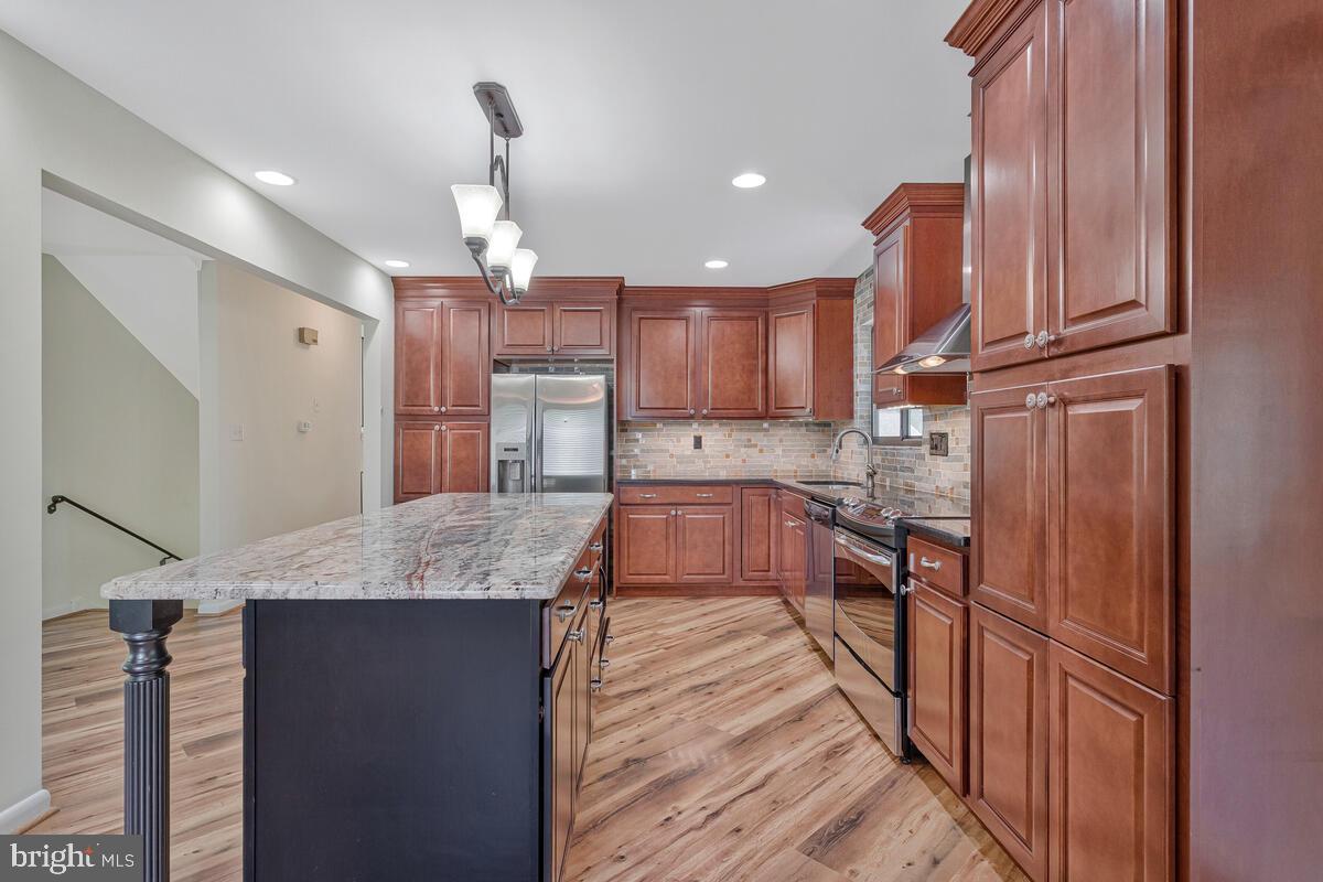 CEDAR COVE - Residential