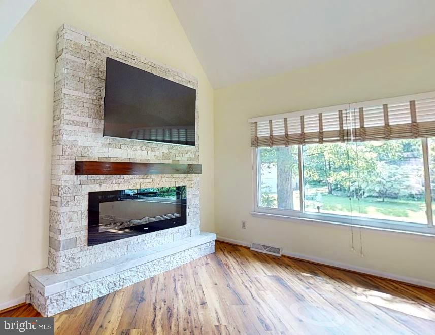 CEDAR COVE - Residential