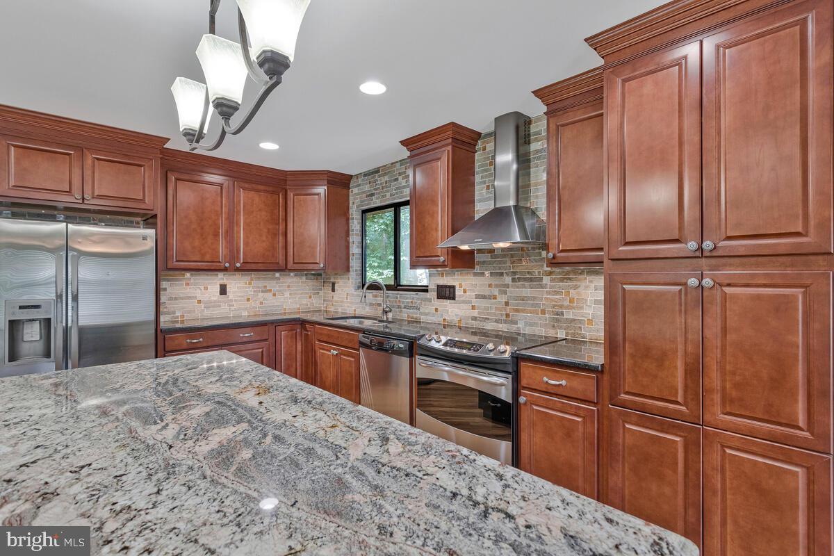 CEDAR COVE - Residential