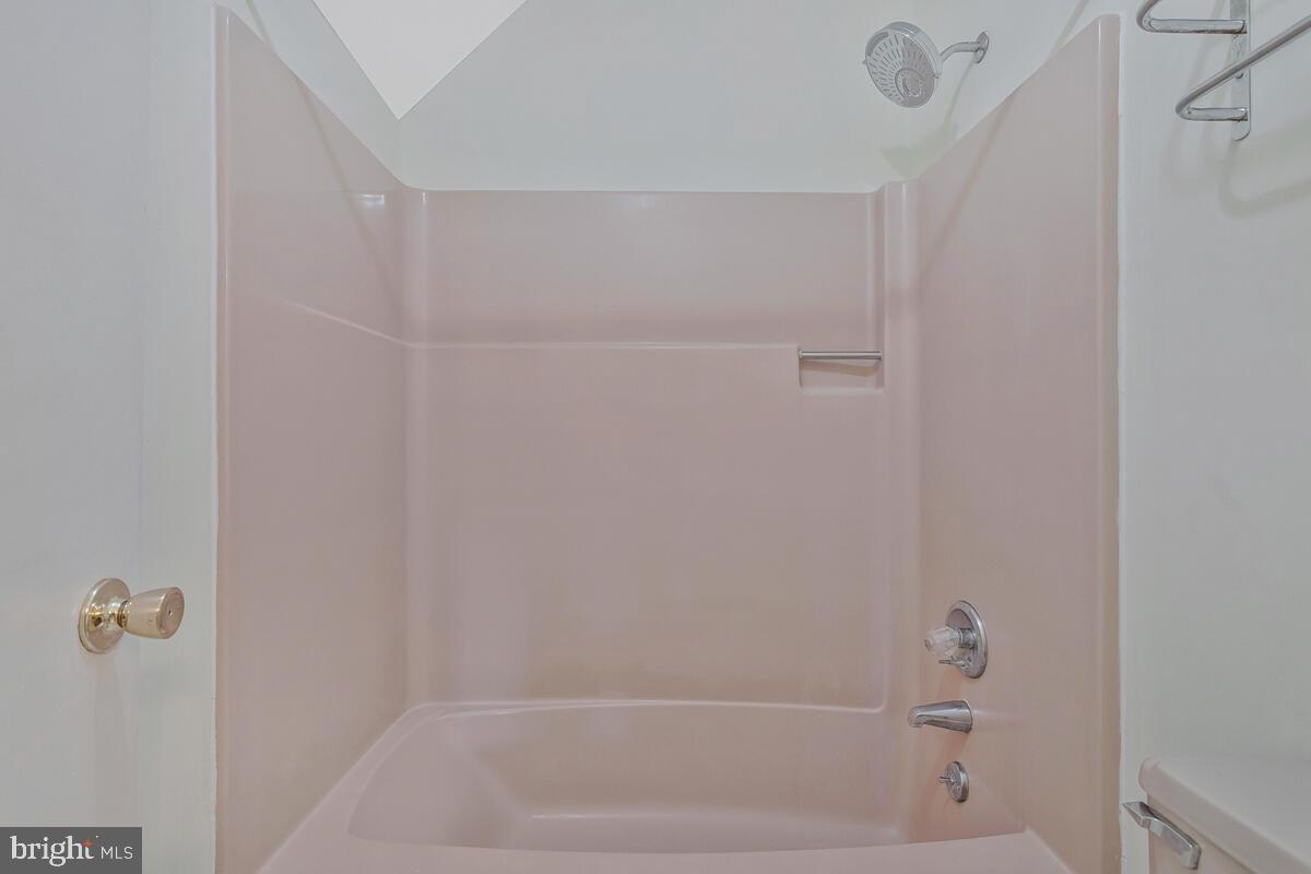 CEDAR COVE - Residential