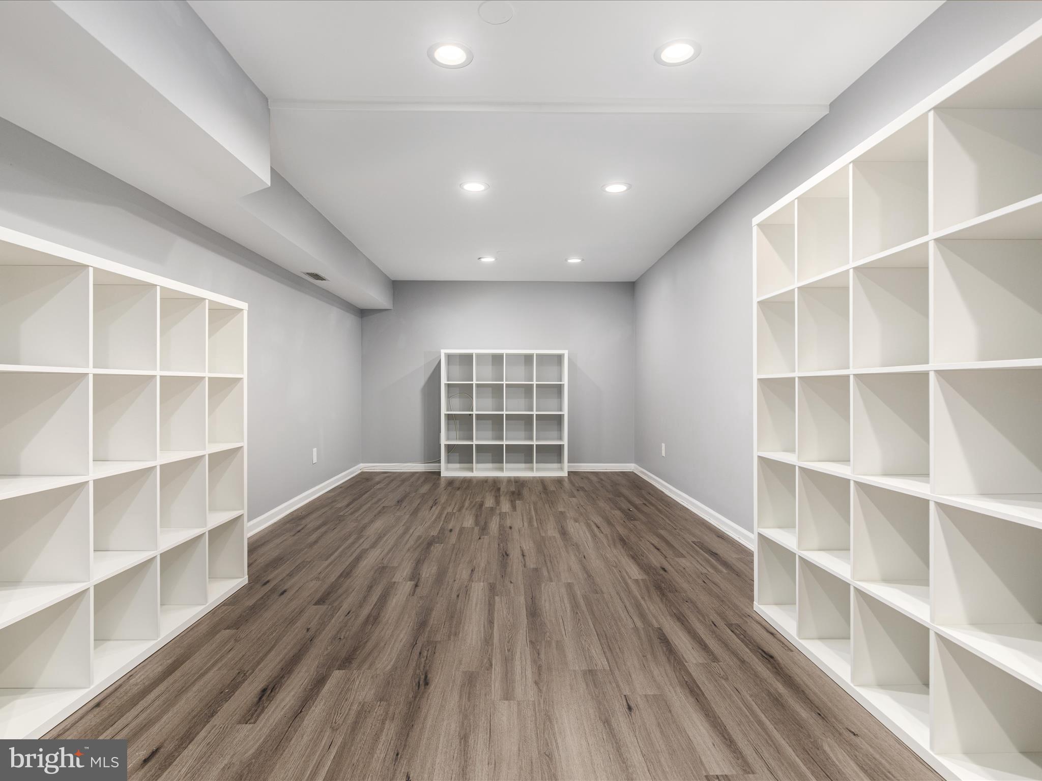 NEABSCO HILLS - Residential