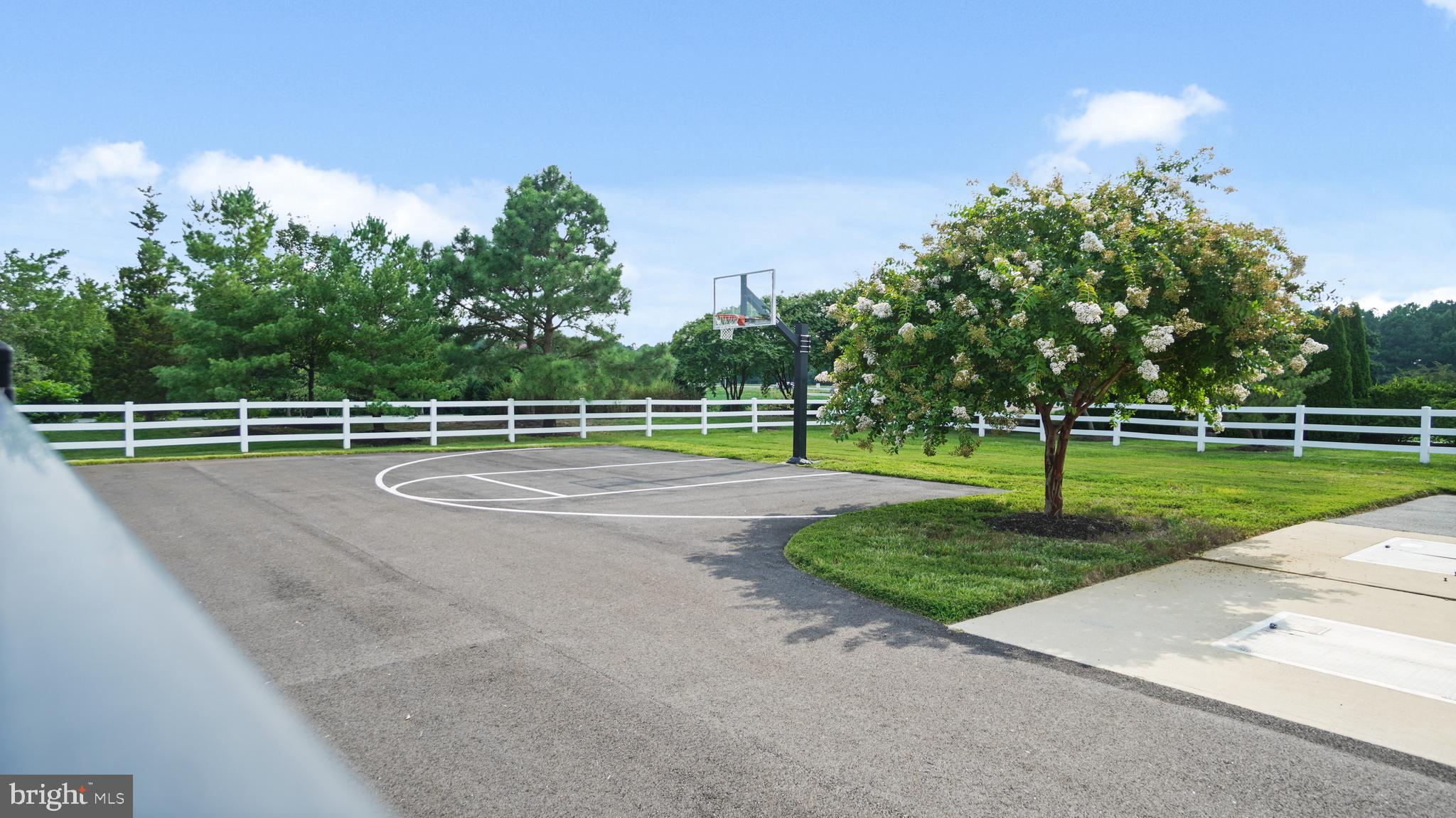 LAKELANDS AT EASTON - Residential