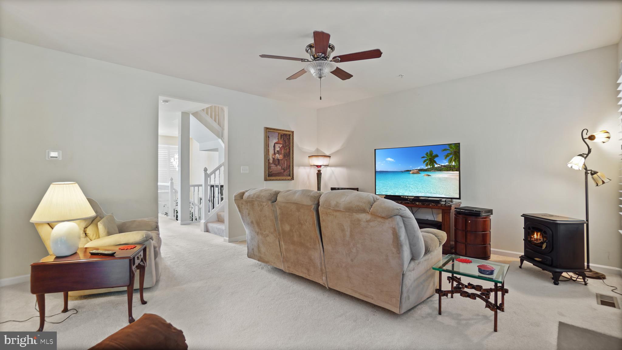 LAKELANDS AT EASTON - Residential