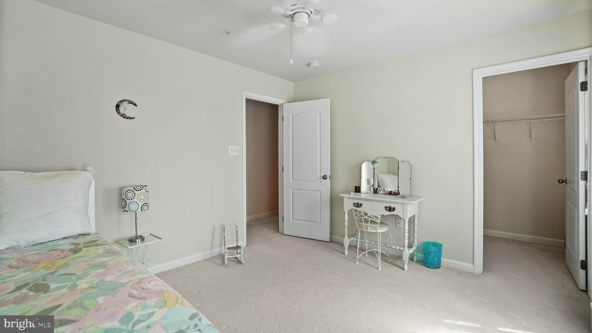 LAKELANDS AT EASTON - Residential