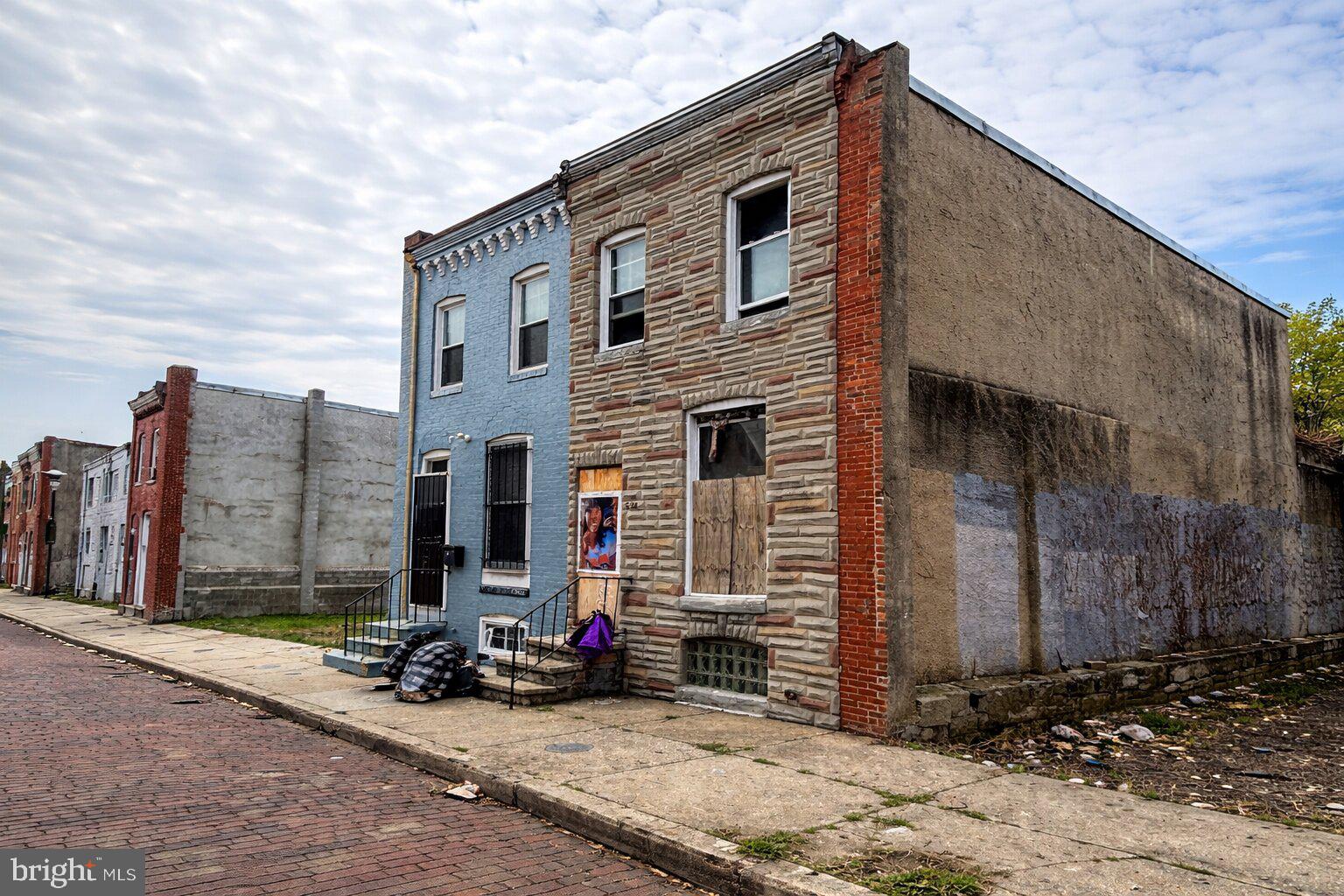 MIDTOWN EDMONDSON - Residential