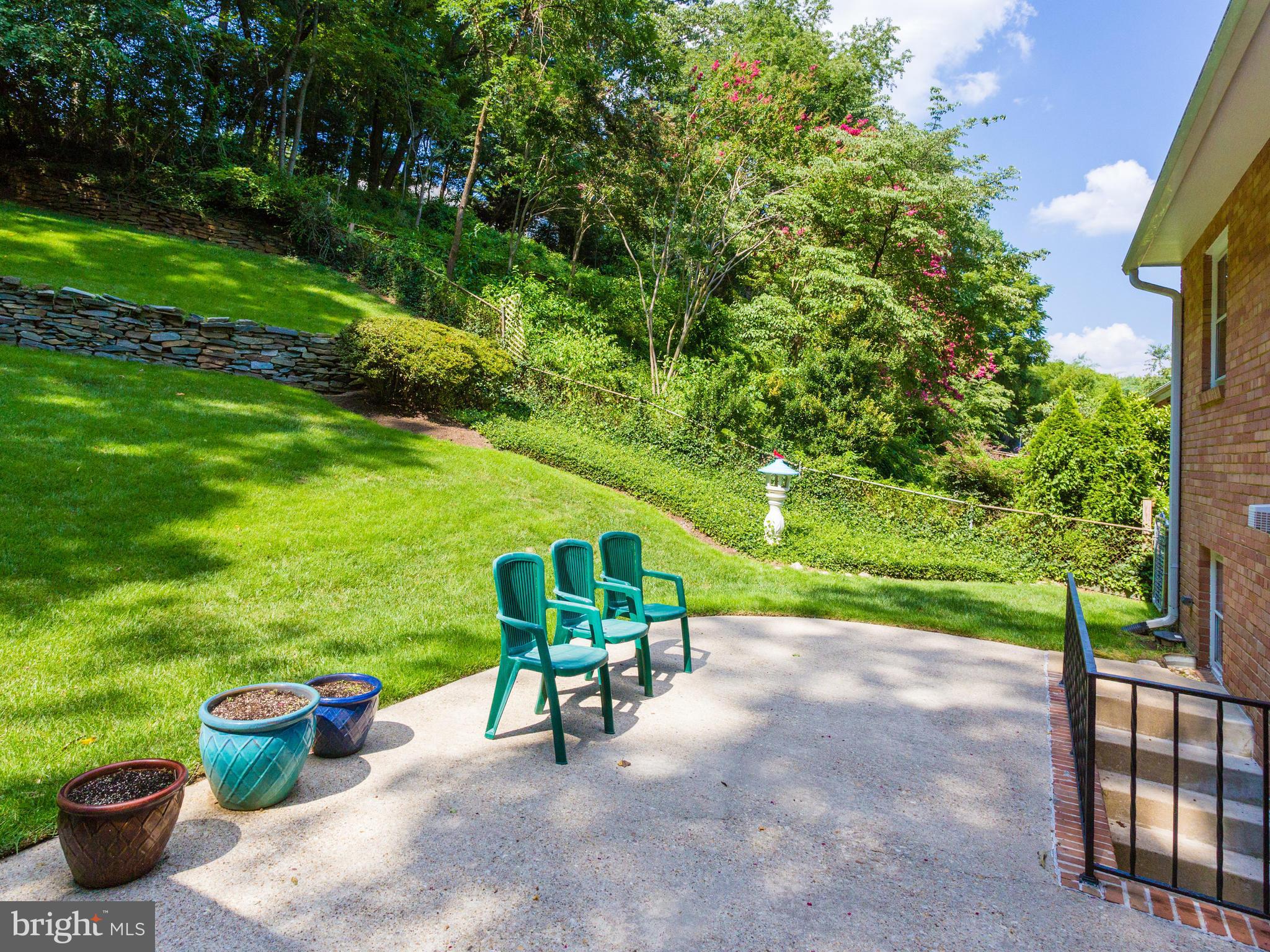 RIVERCREST - Residential