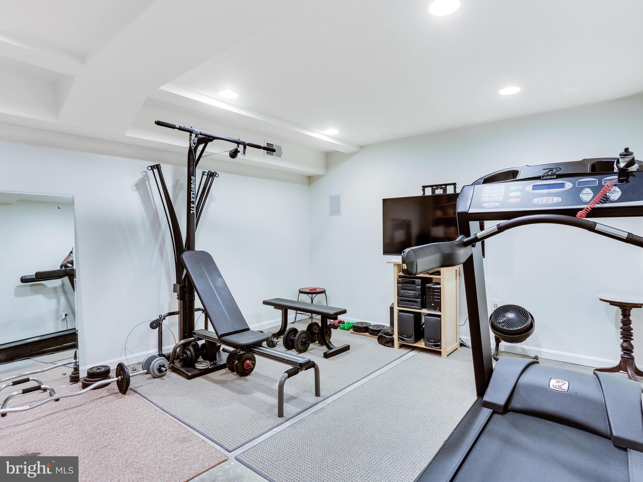 RIVERCREST - Residential